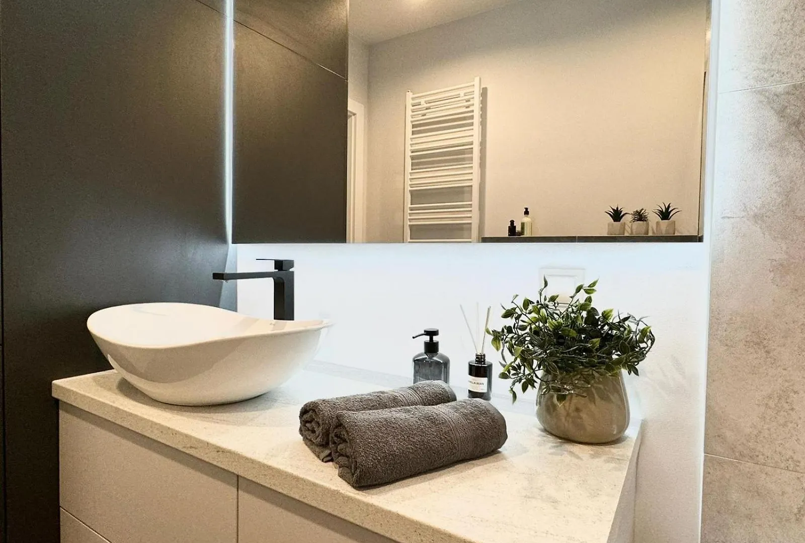Jasielska Apartamenty - Komfortowy Nocleg Poznan 0*,