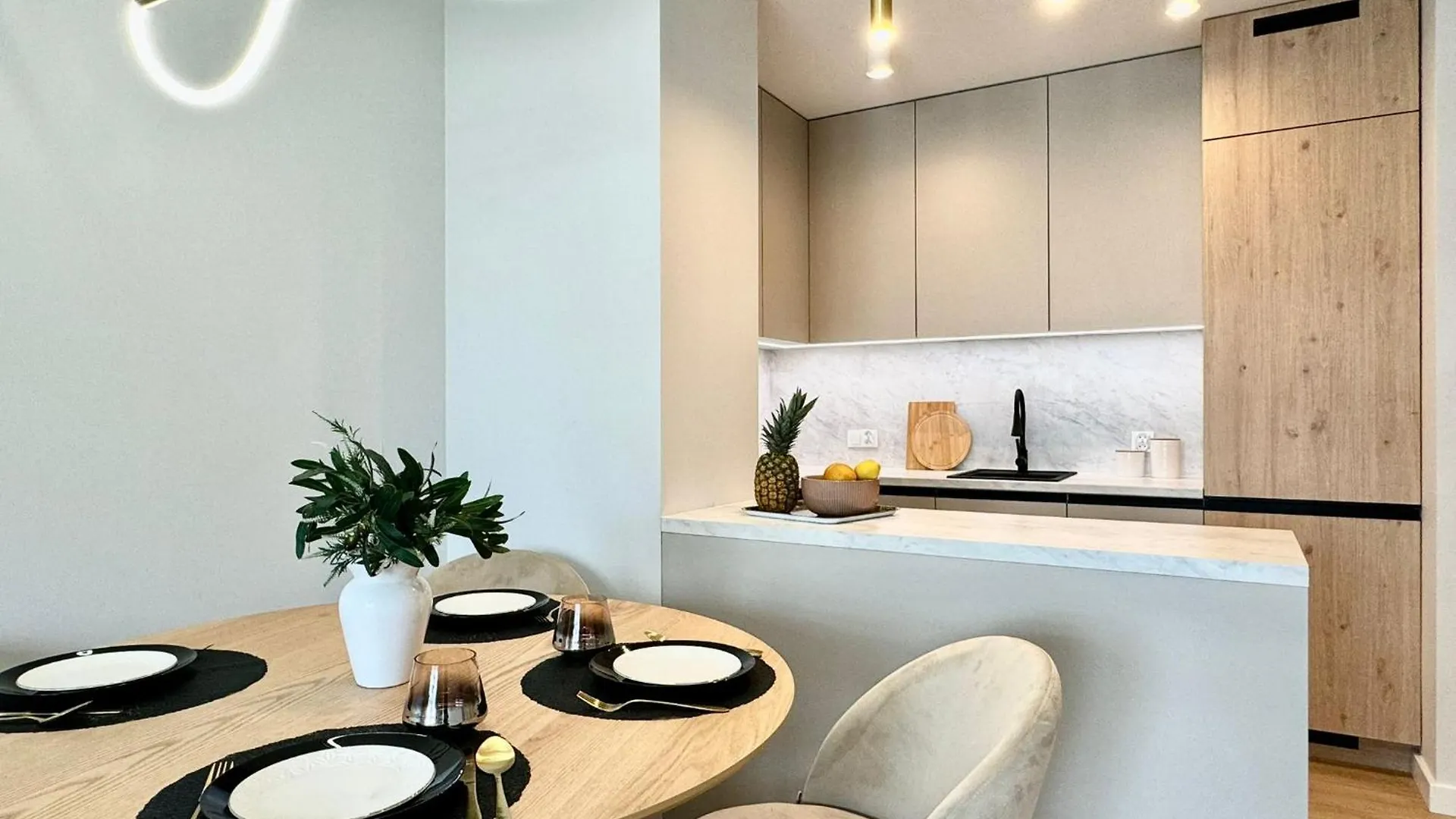 Jasielska Apartamenty - Komfortowy Nocleg Poznan 0*,