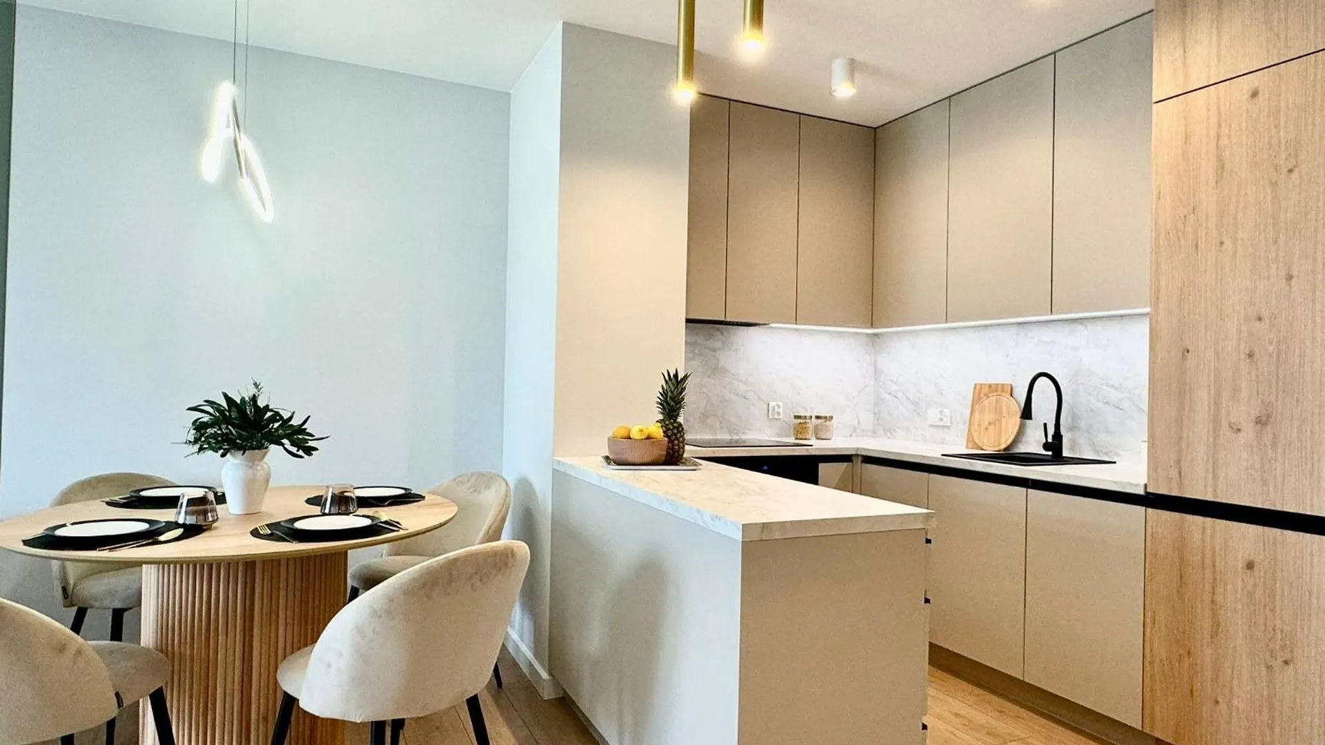 Apartment Jasielska Apartamenty - Komfortowy Nocleg Poznan